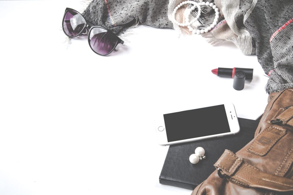 Discover the best tips and tricks to succeed in the clothing dropshipping business in 2023. From building a strong supplier network to leveraging emerging social media, this blog covers everything you need to know to master clothing dropshipping. Read on to stay ahead of the game!