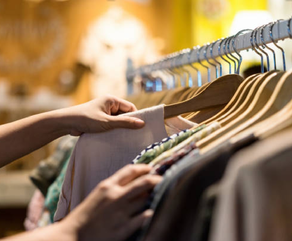 Which market is best for wholesale clothes?