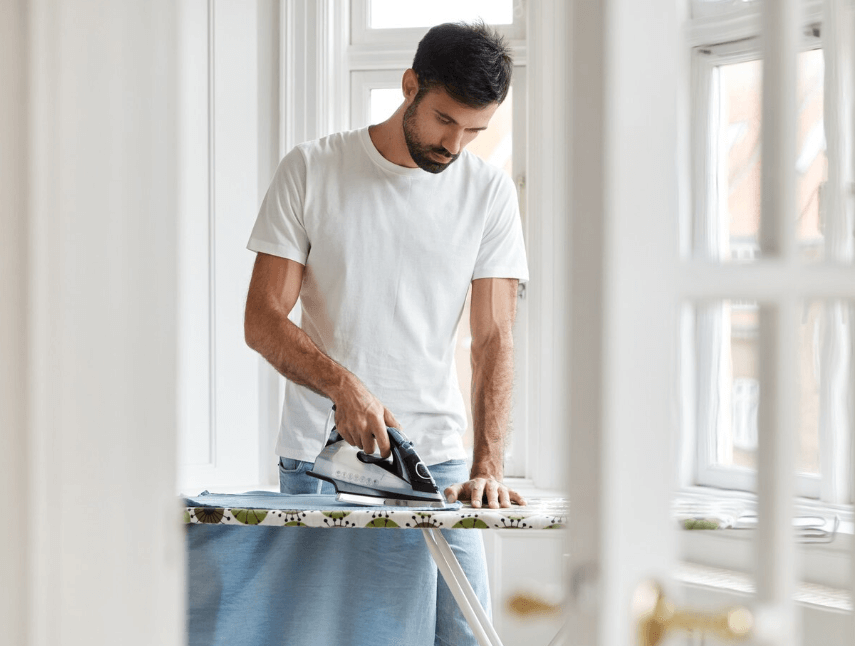 How much does it cost to make and print t-shirts in 2023?