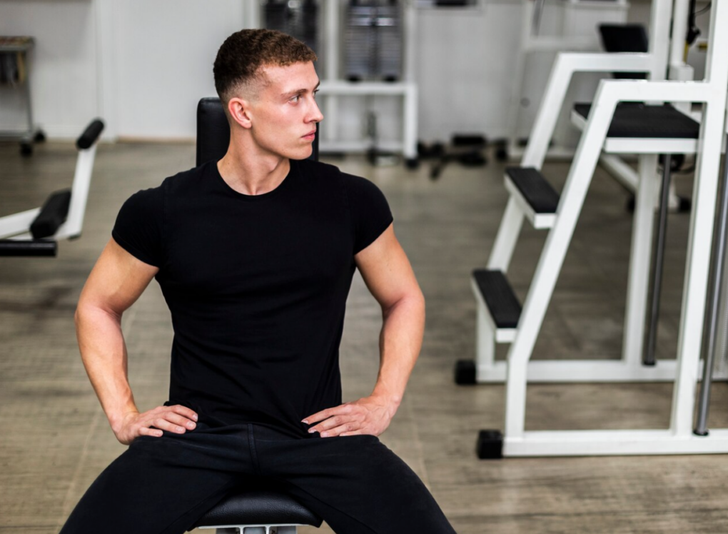 Sculpting Style: Navigating the World of Wholesale Muscle Fit T-Shirts for Men