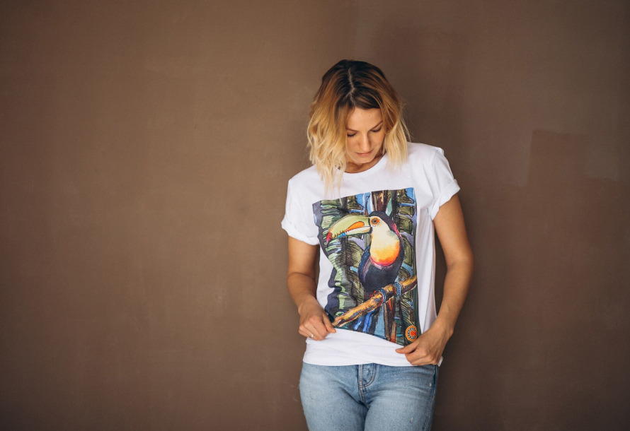 Wholesale Women’s Funny T-Shirts: Exploring Popularity Trends and Sales Strategies in North America