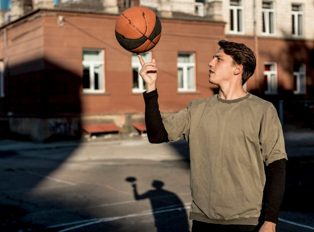 Airing Style: Navigating Wholesale Trends in Men’s Jordan T-Shirts