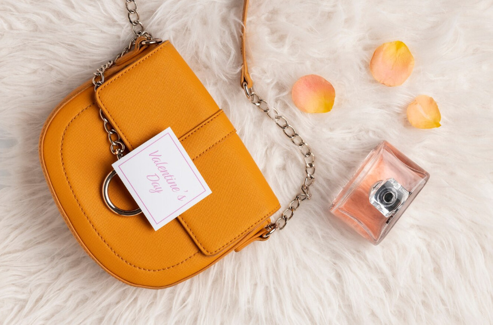 Wholesale Clutch Purses Elevating Your Style with Chic Sophistication