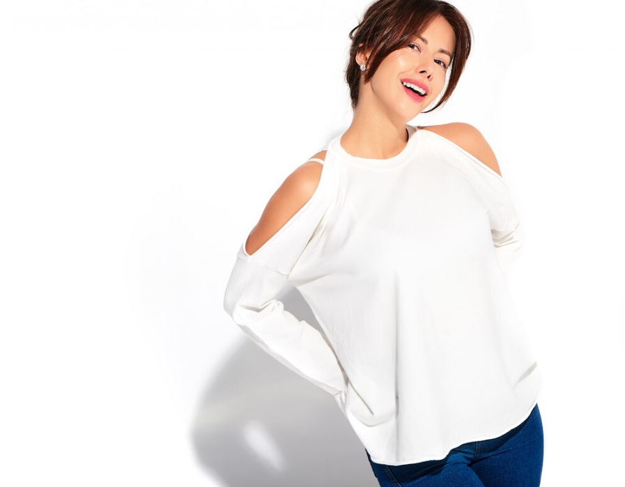 Wholesale Cold-Shoulder T-Shirts for Women: Exploring Suppliers, Trends, Sales Strategies, and Cost-Saving Tips
