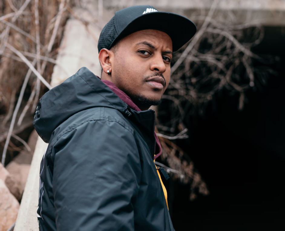 Unveiling the Cozy Elegance Men's Wholesale Hooded Flannel Jackets