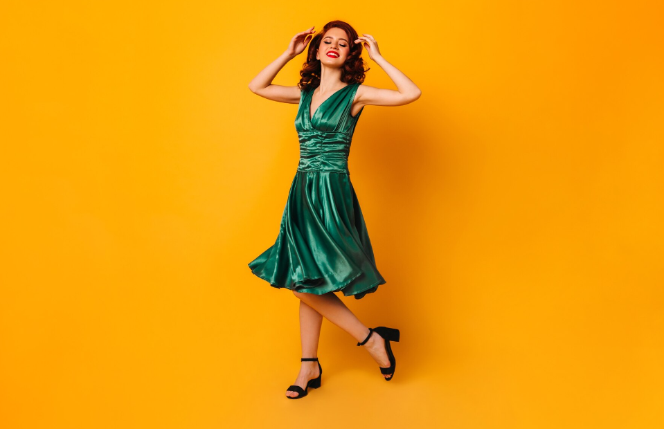Wholesale Frock for Women: Elevate Your Party Wear Wardrobe