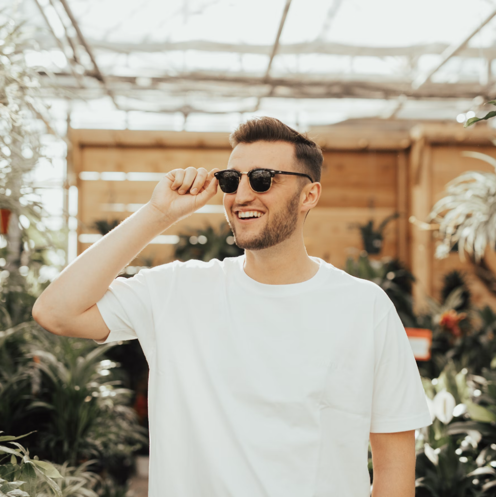 Mastering Style and Savings: A Comprehensive Guide to Wholesale T-Shirts for Men