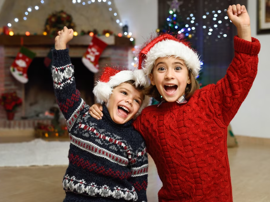 Kids’ Christmas Outfits: Crafting Festive Fashion for Little Ones
