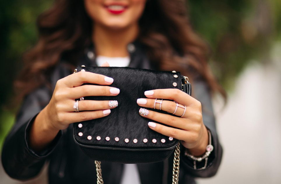 Black Crossbody Bags