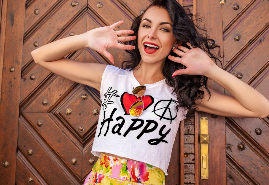 Wholesale graphic tees hot sale